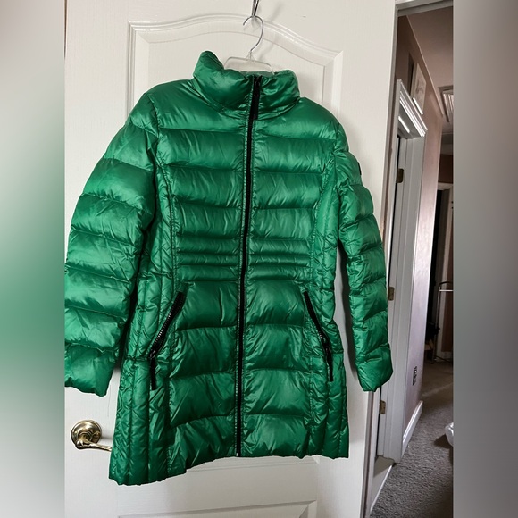 Calvin Klein Green Down Coat Size L/ fits like M - Picture 3 of 4